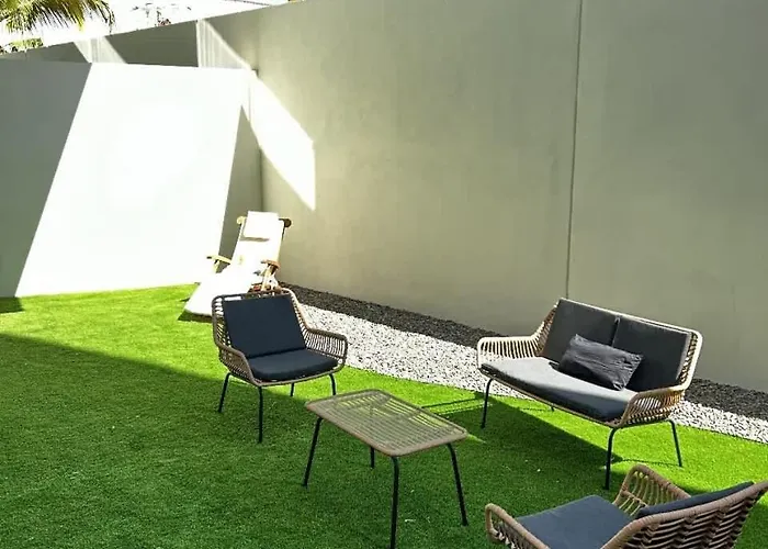 Walking Distance To The And Marina Ferienhaus