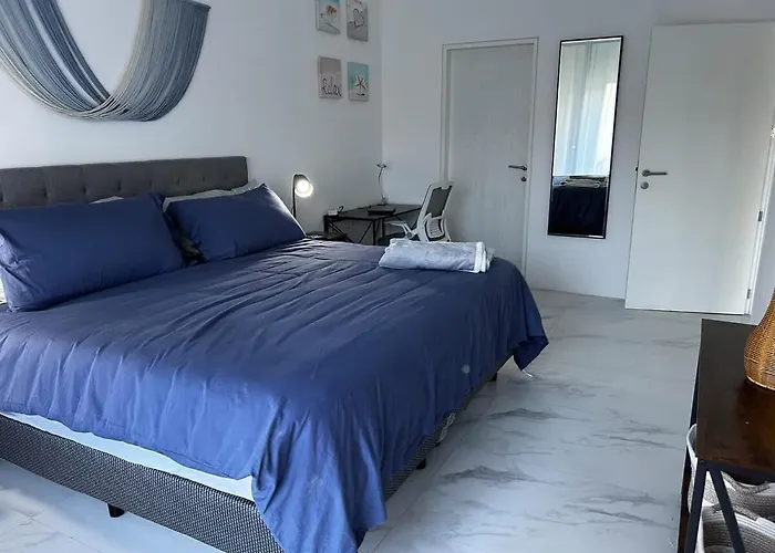 Walking Distance To The And Marina Ferienhaus *